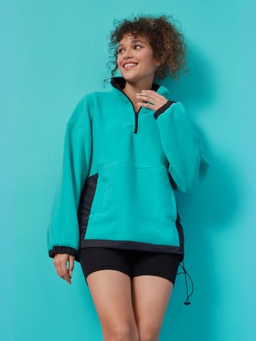 Giacca di pile di Tommy Life in verde: frontale