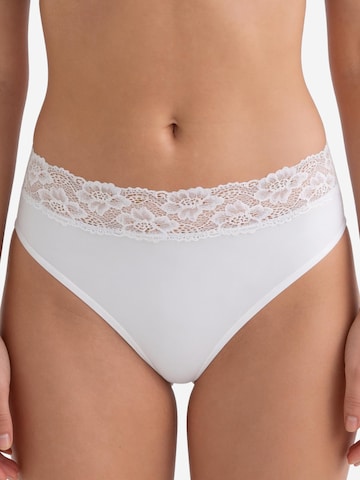 Nina von C. Slip 'Slipboutique' in White