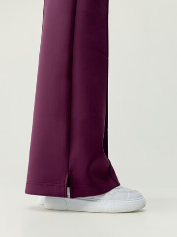 Born Regular Sportbroek ' Thashi ' in Rood