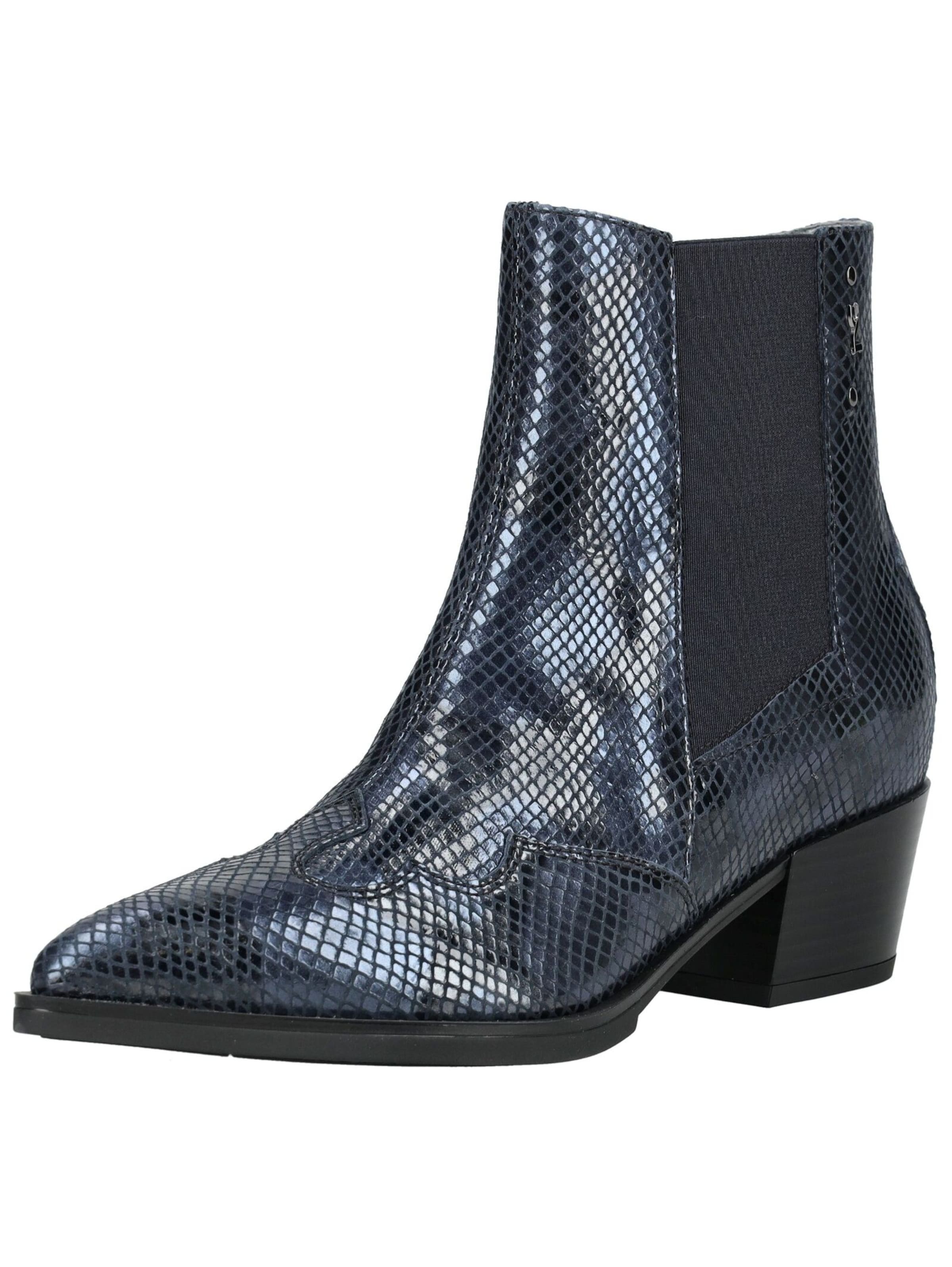 Nero Giardini Bootie in Blue: front