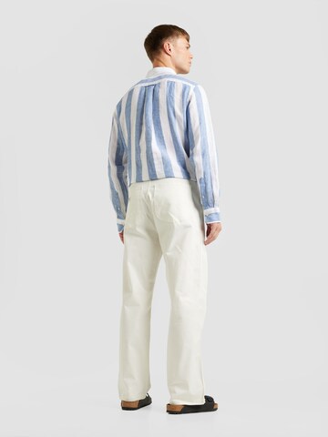 Lee Regular Pleat-front trousers in White