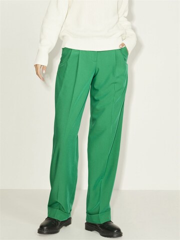 JJXX Loose fit Pleated Pants in Green: front