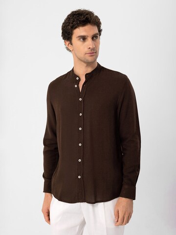 Antioch - Regular Fit Camisa em castanho