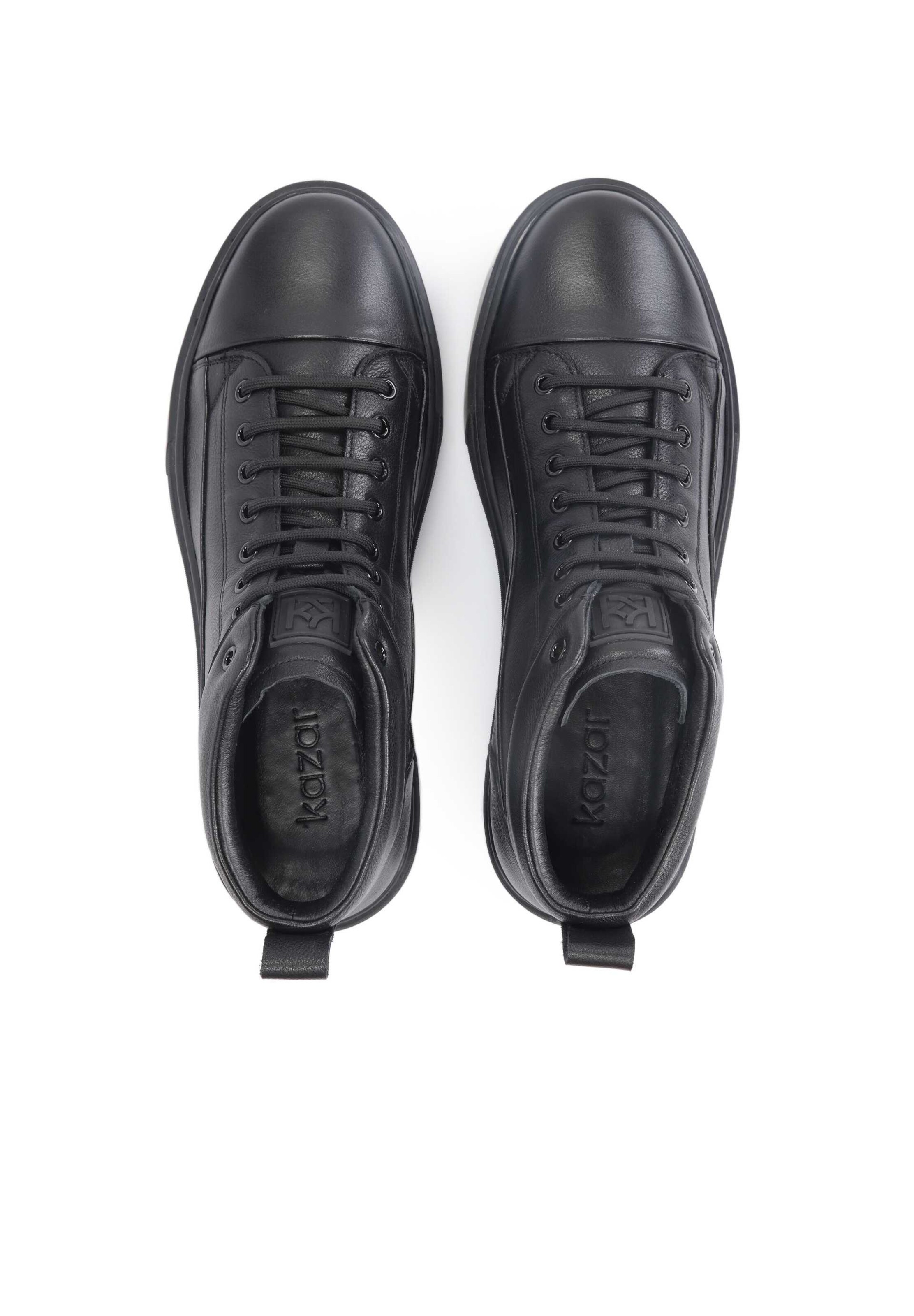 Sneaker bassa di Kazar in nero