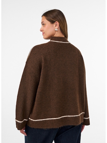 Pullover di Zizzi in marrone