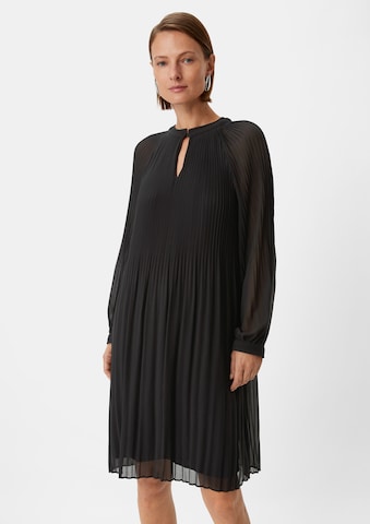 COMMA Kleid in Schwarz: Vorderseite