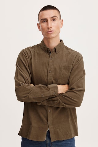 !Solid Regular fit Button Up Shirt 'Corduroy' in Brown: front