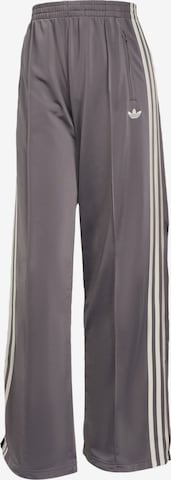 ADIDAS ORIGINALS - Pantalón deportivo 'Firebird' en marrón: frente