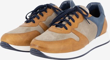 DreiMaster Klassik Sneakers in Beige