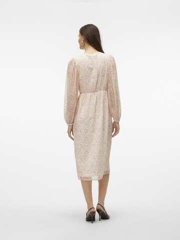 Robe-chemise 'SMILLA' VERO MODA en blanc