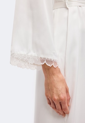 ETAM Dressing gown 'Bridal Bliss' in White
