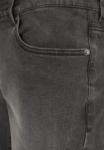 Urban Classics Regular Jeans in Zwart