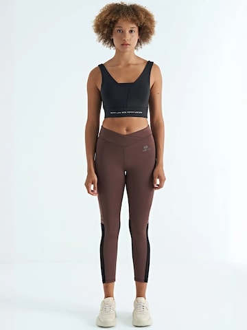 Haut de sport Tommy Life en noir