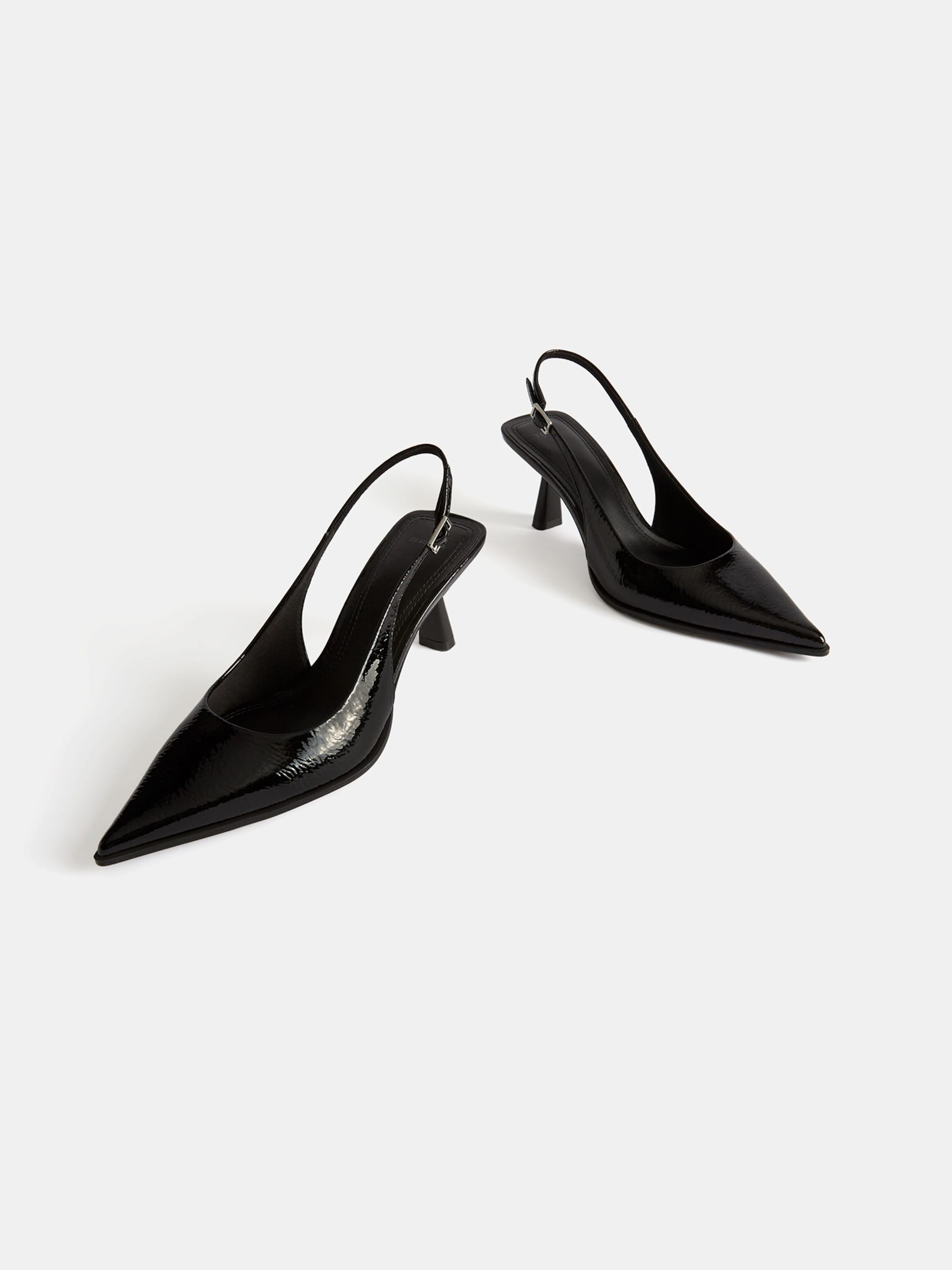 Bershka Decollete sling in Nero ABOUT YOU