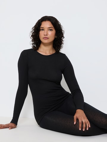 TRIUMPH - Camiseta ' Beauty Layers ' en negro
