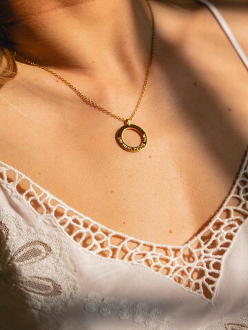 Divasya Kette 'Om Mani Padme Hum'‌‌‌‌‌‌‌‌‌‌ in Gold