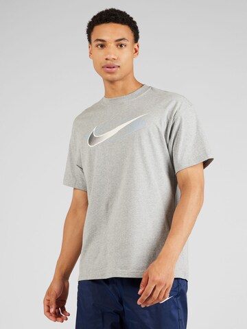 Nike SportswearMajica - siva boja: prednji dio