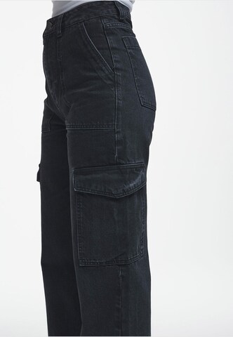 Loosefit Jeans cargo 'Kiran' di 2Y Premium in nero
