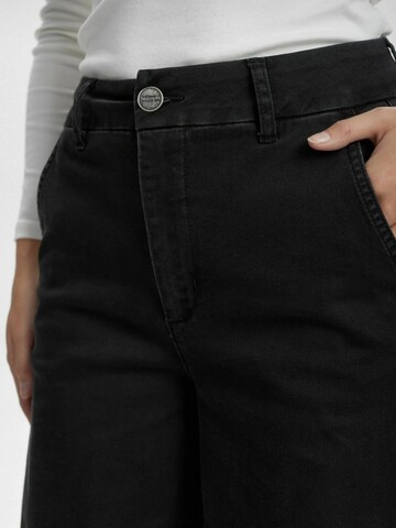 NÜMPH Regular Broek ' AMBER ' in Zwart