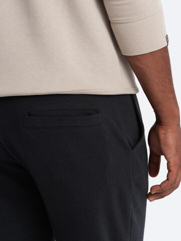 regular Pantaloni sportivi di Ombre in nero