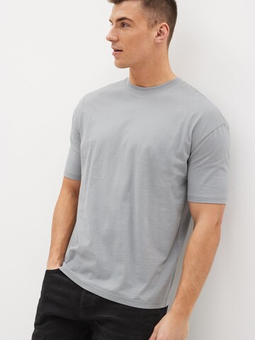 Next - Camiseta en gris