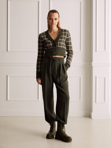 Guido Maria Kretschmer Women Loose fit Trousers 'Karima' in Green