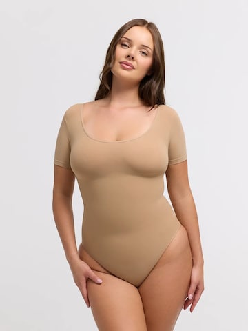Body modellante 'Tshirt Sculpting Bodysuit with Slip' di cfab in beige