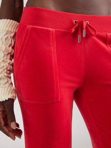 Juicy Couture Zvonový Kalhoty 'LAYLA' – červená