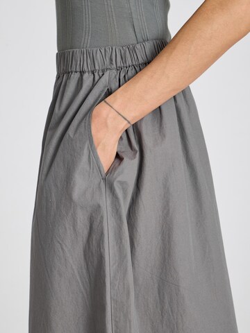 Jupe 'Astrid' Gai+Lisva en gris