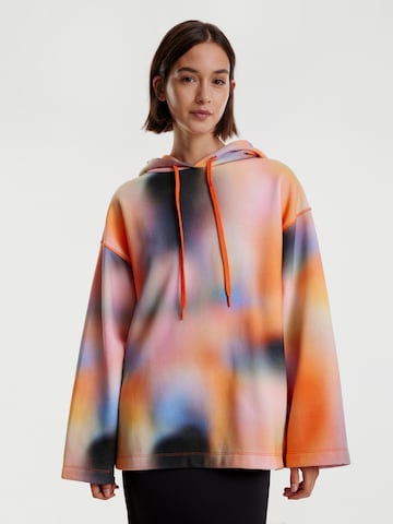 EDITED Sweatshirt 'Venja' in Gemengde kleuren: voorkant