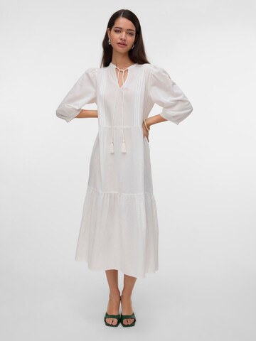 Robe 'VMPretty' VERO MODA en blanc : devant