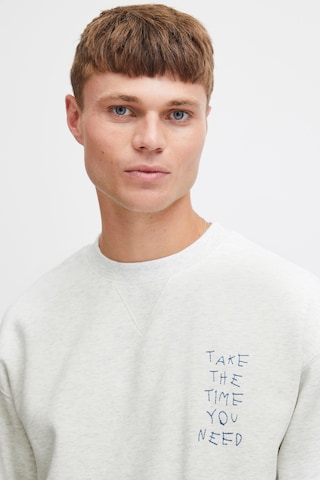 Sweat-shirt !Solid en gris
