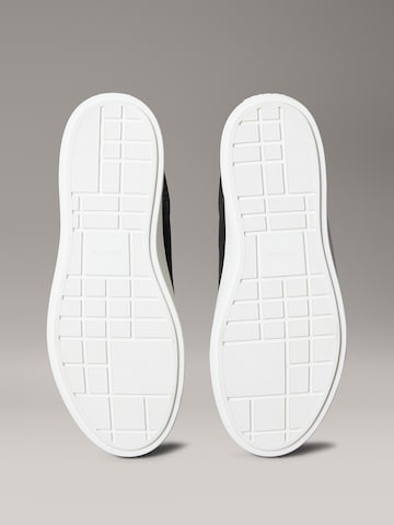 Calvin Klein Ниски маратонки в черно