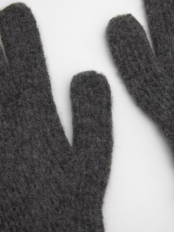 Pull&Bear Full Finger Gloves in Grey