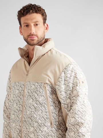 TOMMY HILFIGERPrijelazna jakna 'New York' - bijela boja