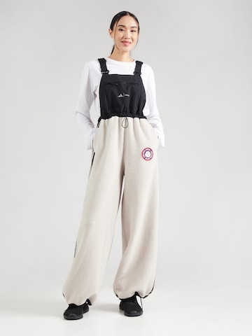 Loosefit Pantalon de sport 'Adidas x Moon Boot' ADIDAS SPORTSWEAR en gris : devant