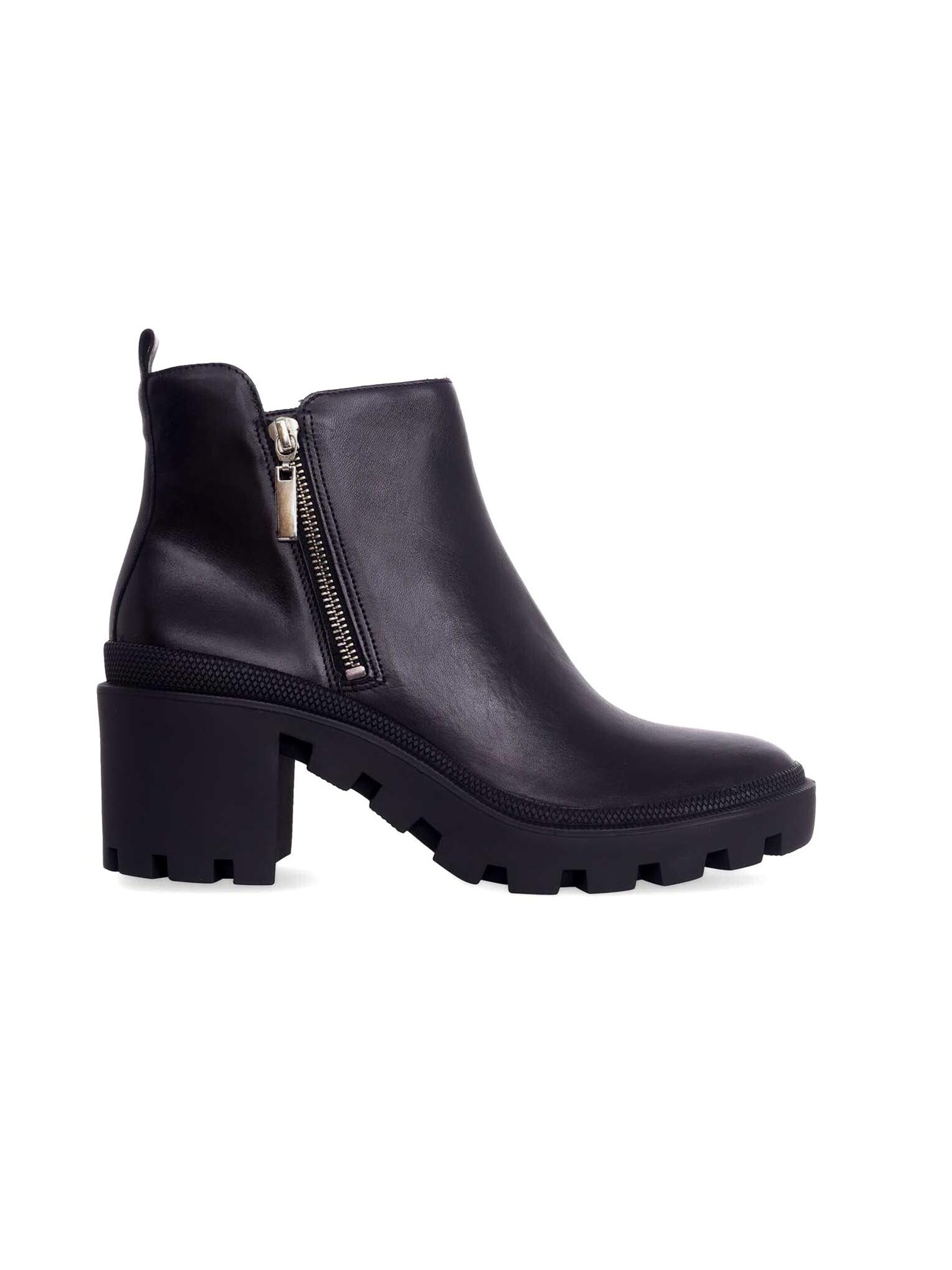 Bottines 'Bottines Mangara Sophora en cuir noir' Mangara Atelier en noir : devant