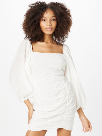 Robe 'Amaze Me' NLY by Nelly en blanc : devant