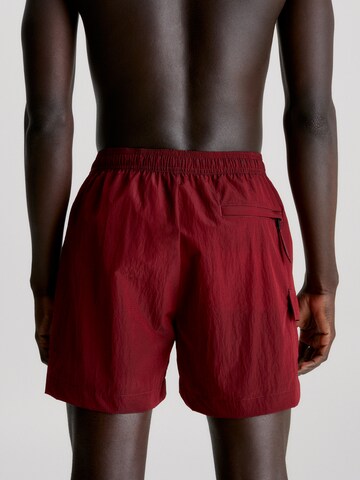 Calvin Klein Swimwear Badeshorts in Rot