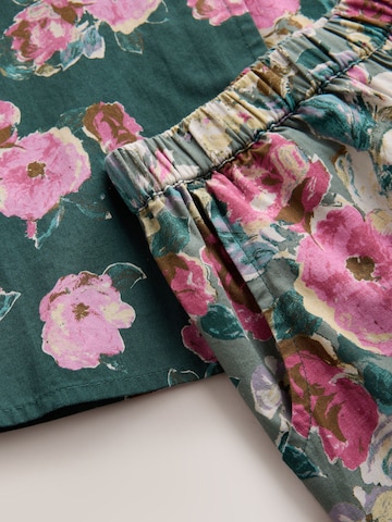 LAURA ASHLEY - Pijama en verde