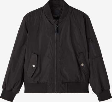 NAME IT Prehodna jakna 'MACAS' | črna barva: sprednja stran