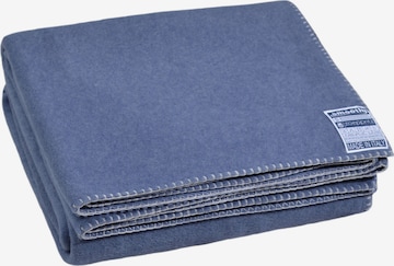 ZOEPPRITZ Blankets 'Smoothy' in Blue: front