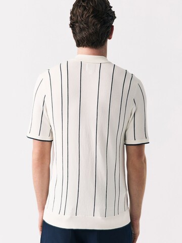 Next - Camiseta en blanco