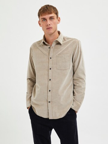 SELECTED HOMME Regular fit Button Up Shirt 'Benjamin' in Brown: front