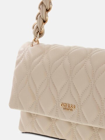 GUESS Schultertasche 'Maxine' in Beige