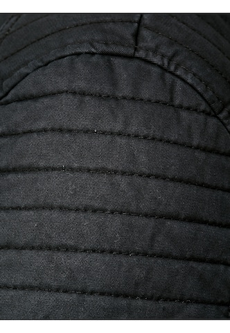 Redbridge Between-Season Jacket 'Des Moines' in Black