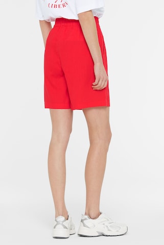 SENSES.THE LABEL Regular Pants in Red