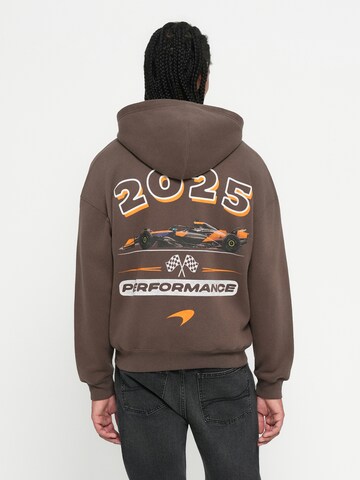 HOLLISTER Кофта на молнии 'MCLAREN' в Коричневый: спереди