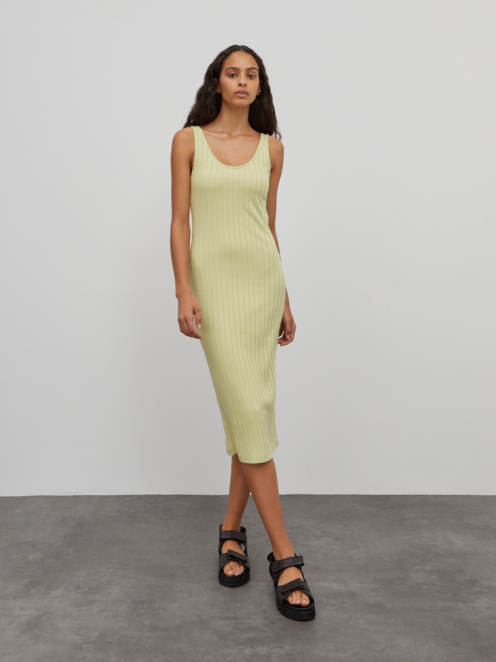 EDITED Producten Jurk 'Shenay' Groen