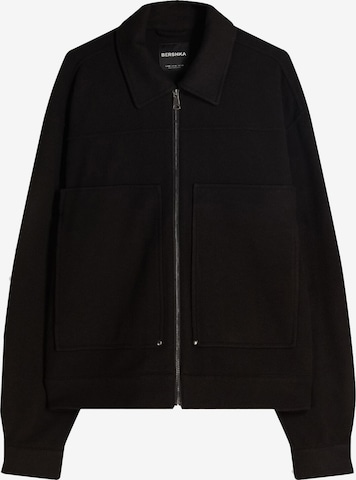 Bershka Välikausitakki värissä musta: etupuoli